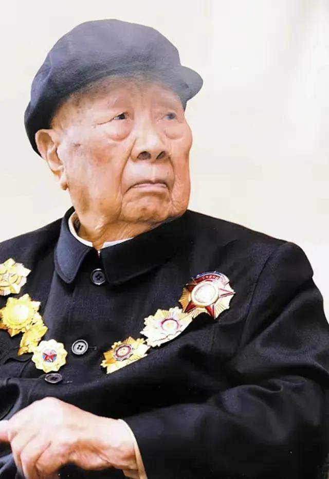 国家主席毛主席大怒：我不当要当你去当开元棋牌网站1970年陈伯达提出设